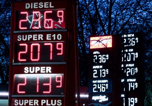 Bruksela gra ostro. Będzie wymuszać na krajach zaciskanie pasa