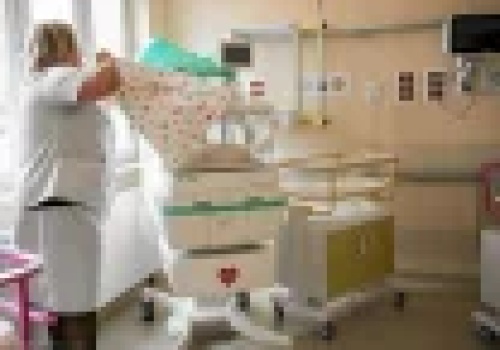 Liczba urodzeń w polskich porodówkach - dane NFZ za 2025 rok