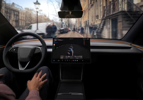 Funkcja FSD po raz pierwszy usankcjonowana w Europie. Tesla wjeżdża „bez trzymanki” do Niderlandów 