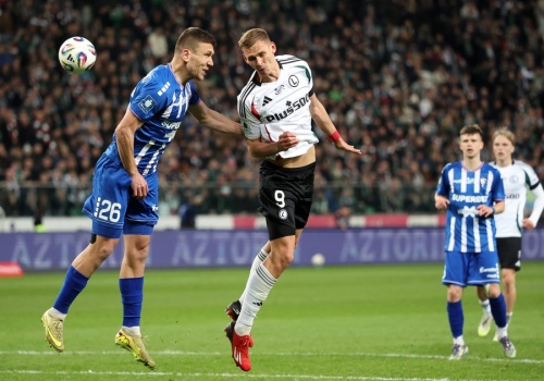 Ciarki na plecach w 18. minucie meczu Legii z Górnikiem. Cały stadion zrobił to dla Jacka Magiery!