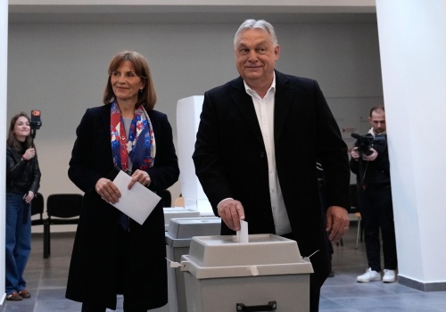 Orban i Magyar pewni zwycięstwa. Rekordowa frekwencja