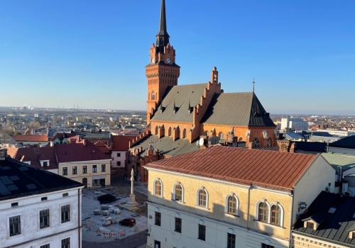 Jaka parafia jest starsza od miasta i dlaczego Mieszko I przyjął chrzest? Konferencja na okrągłe jubileusze