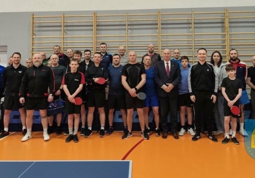 Tenisiści amatorzy walczyli w Czarnożyłach. Triumf Waldemara Józali