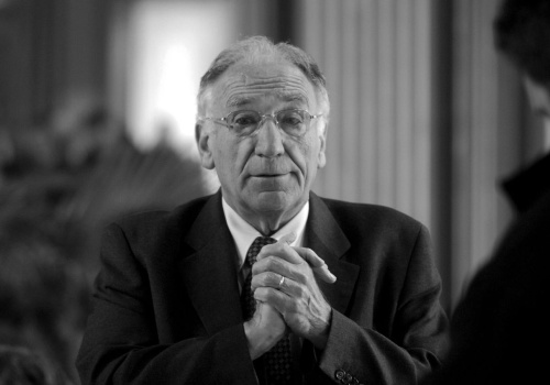 Francuzi w żałobie. Nie żyje legendarny działacz