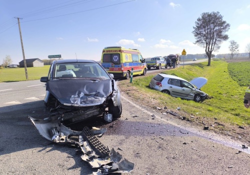 Jechał po alkoholu, staranowała go trzeźwa kierująca. Jedna osoba w szpitalu