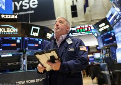 Rynki napędzane nadzieją na deeskalację. Giełdy rosną, ropa tanieje