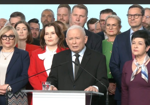 Mateusz Morawiecki zagra va banque. Najpierw stowarzyszenie, potem partia? 