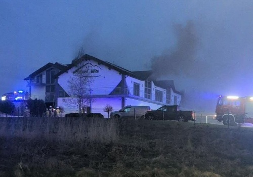 Pożar w Krajnie. Dwie osoby poszkodowane