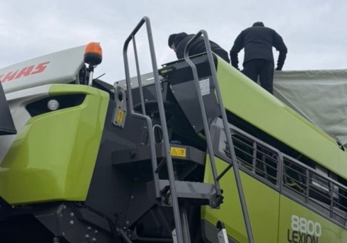 W kombajnie przemycano części zamienne warte pół miliona dolarów. Importer stanie przed sądem