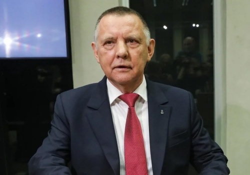 Podróże prezesa NIK kosztowały miliony