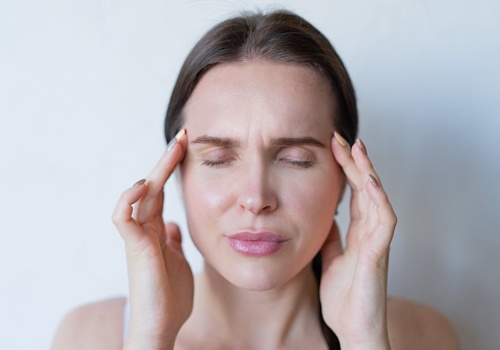 Serotonina może nasilać szumy uszne. Co to oznacza dla pacjentów stosujących SSRI?