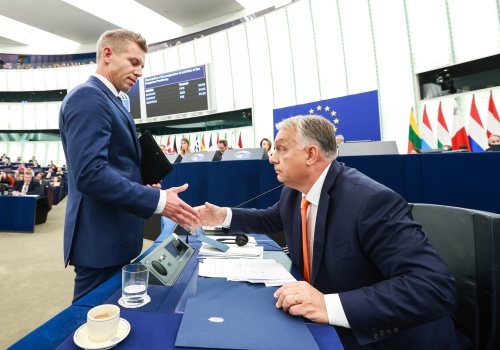 Ani zerwanie, ani kontynuacja. Jakie będą Węgry Pétera Magyara?