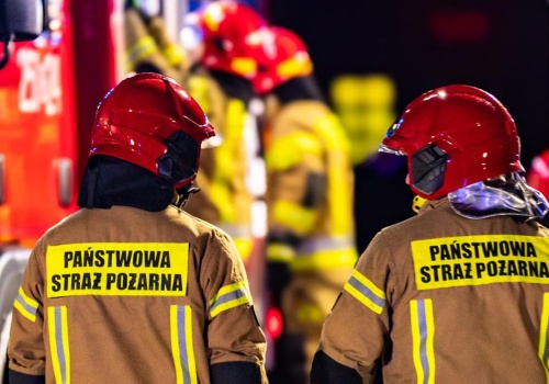 Tragedia w Srogowie Dolnym. W pożarze domu zginęła 74-letnia kobieta