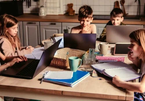 Nowoczesne podejście do edukacji – jak wspierać rozwój dziecka online?