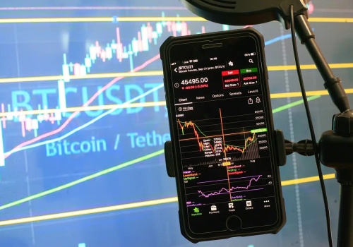 Znana kryptowaluta bez perspektyw. Powoli idzie na dno. Ma ją wielu traderów