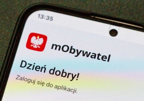 Wielka nowość w mObywatelu. Bez papierów, potrzebny będzie tylko smartfon