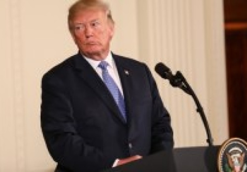 Trump ogłasza. 