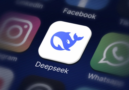 DeepSeek kradnie dane AI z USA? Władze ostrzegają