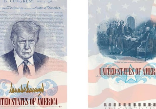 Amerykańskie paszporty z Donaldem Trumpem. W środku złote litery