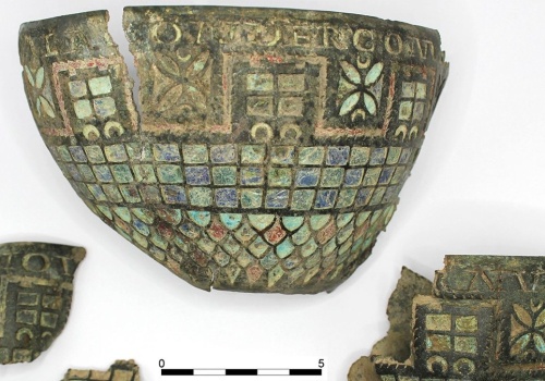 Niezwykły artefakt z Hiszpanii. Puchar pokazuje forty Wału Hadriana