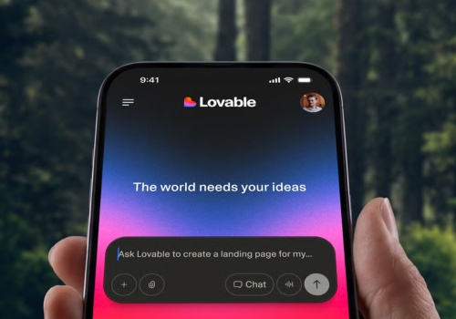 Programowanie głosem na iPhonie. Lovable trafia do App Store i sprytnie omija restrykcje Apple