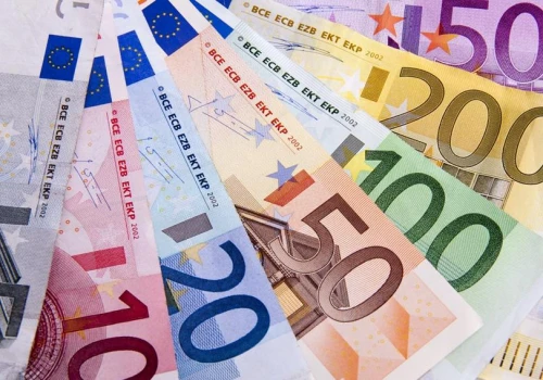 Złoty podąża za ropą naftową. Kurs euro w tym tygodniu może pójść w górę