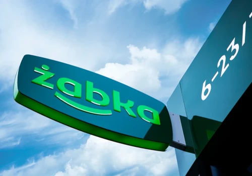 Żabka rośnie jak szalona. W trzy miesiące otworzyła pół tysiąca sklepów