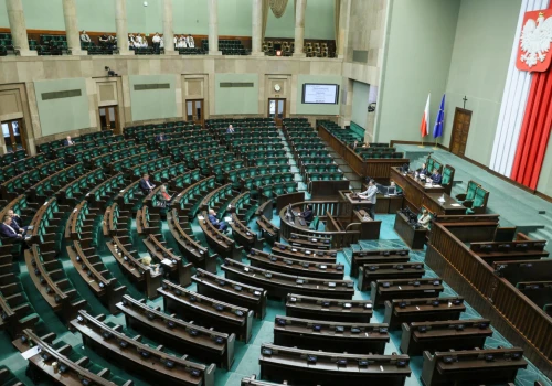 Burza w Sejmie. Posłowie biorą się za kryptowaluty i KRS