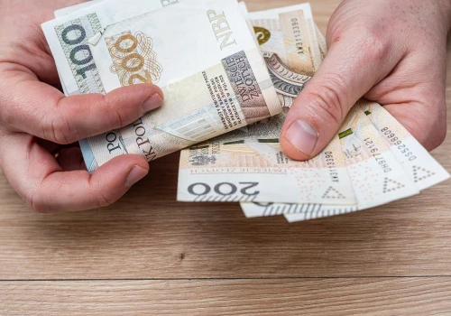 Praca z pensją do 14 tys. zł i umową o pracę. CV można wysyłać już dziś