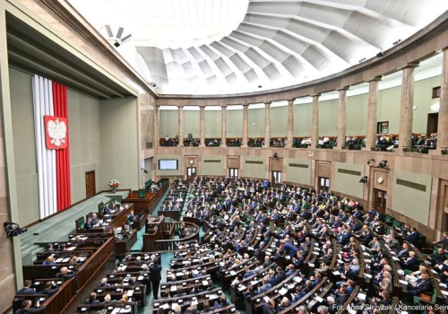 WAM wraca do Łodzi. Sejm uchwalił też zmiany dla e-papierosów 