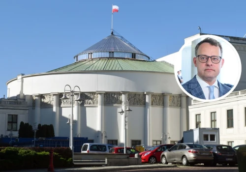 Romanowski dostaje pieniądze z Sejmu na biuro. Tyle wydał środków
