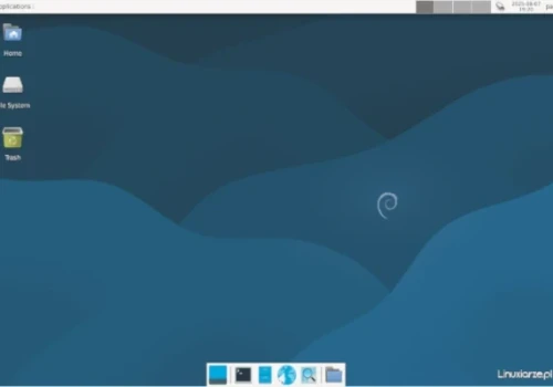 Debian 13.5