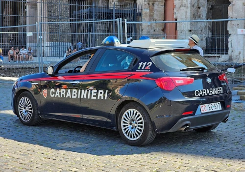 Pędzące auto wjechało w pieszych. 31-latek zrobił to celowo