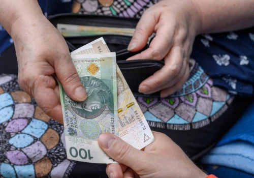 Bezzwrotne 3292 zł dla rodzin bez względu na dochód. Wystarczy wniosek