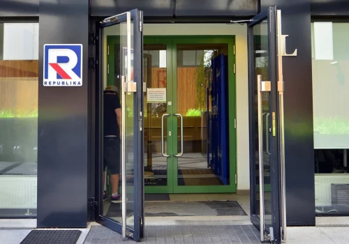 Cenckiewicz o zamówieniach pizzy do TV Republika. Wskazał możliwy mechanizm działania