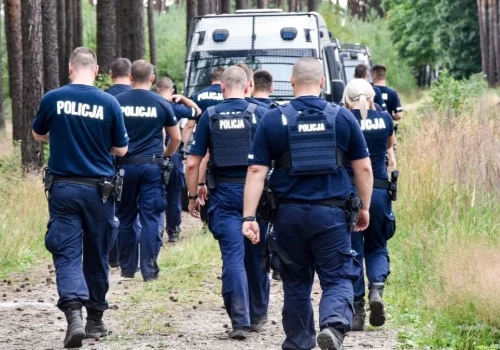 Policja kryminalna w hotelu rozwiązuje zagadkowe zniknięcie kobiety