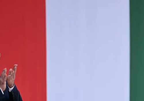 Transmisja z pałaców Orbána i obietnica „Węgier dla ludzi”. Pierwsze dni Petera Magyara na urzędzie