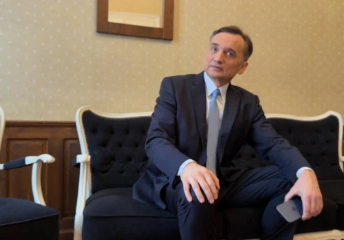 Amerykańskie władze pomogły Ziobrze. Tak wjechał do USA