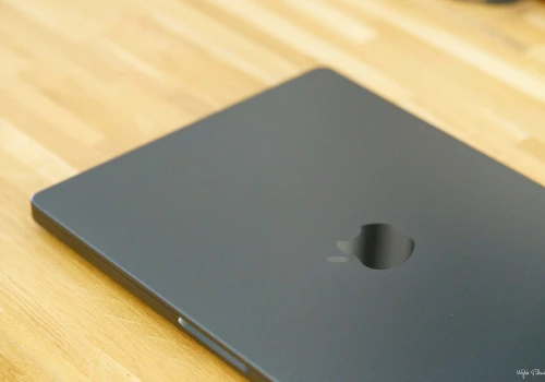 MacBook Ultra — pięć funkcji, które mają uzasadnić nazwę