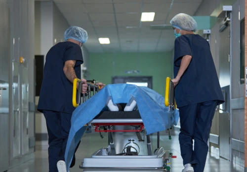 AOTMiT pokazała zarobki pielęgniarek. Różnice między grupami sięgają kilku tysięcy złotych
