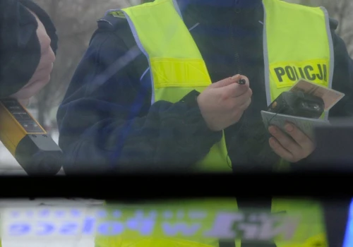 Mandat za 1 km/h ponad limit? To nie mit. Kierowca z Łodzi boleśnie się o tym przekonał