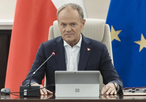 2333 zł co miesiąc dla każdego zamiast 800 plus. Zapadła decyzja