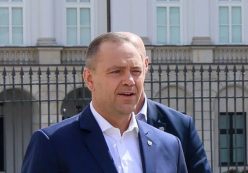 Polacy ocenili Nawrockiego po roku prezydentury. Wyniki sondażu mówią same za siebie