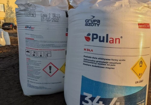 Saletra tańsza o 70 zł, Polifoska droższa o 110 zł. Jakie ceny nawozów w czerwcu?