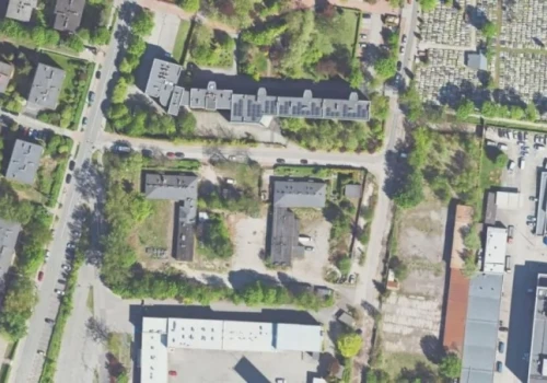 Syndyk sprzedaje duży teren w centrum Katowic. Kilka lat temu właściciel chciał tu zbudować mieszkania na podstawie lex deweloper