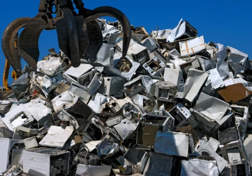 W skupach płacą 400 zł za kilogram. Zalega w domach tysięcy Polaków