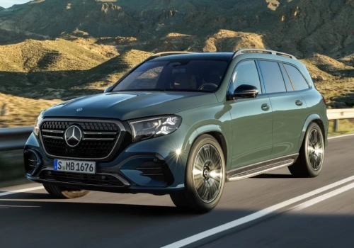 Skonfigurowałem nowego SUV-a Mercedesa. Wyjdzie 826 799 zł plus zbiornik diesla