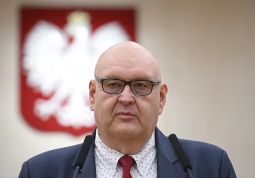 Awantura o sędziów TK trafia do Strasburga. Święczkowski reaguje ostro