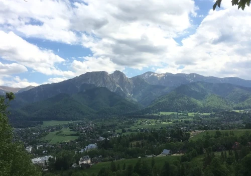 Koniec szpecących reklam pod Tatrami. Zakopane odsłoni góry