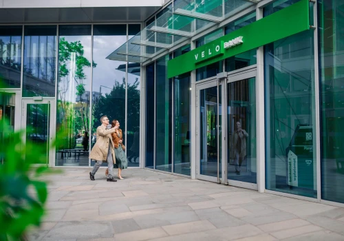 Bankowa rewolucja za miliardy. Setki tysięcy klientów zmienią bank z dnia na dzień